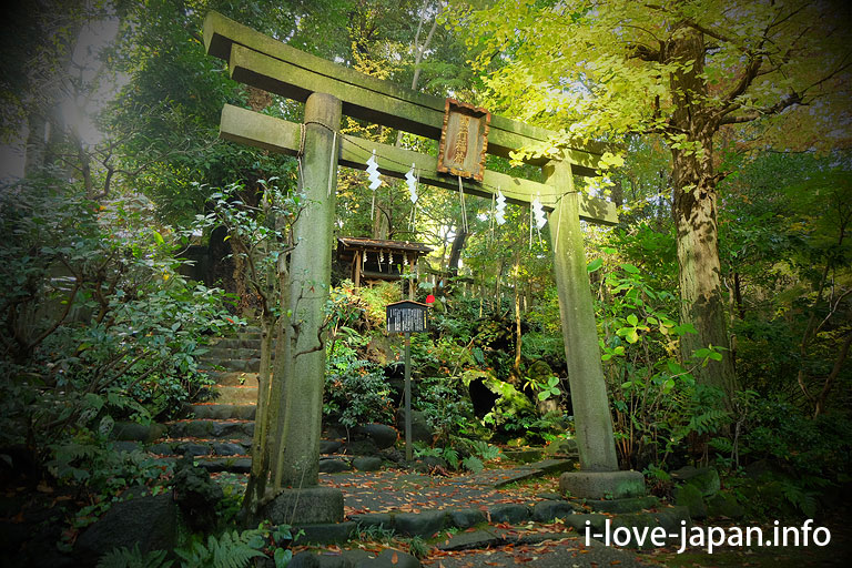 Akasaka Hikawa Jinja Shrine(Minato-ku,Tokyo)