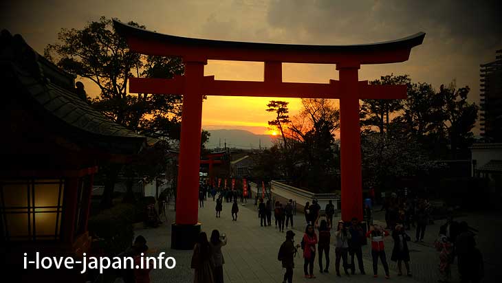 Sunset at Fushimi-Inari Taisha Shrine
